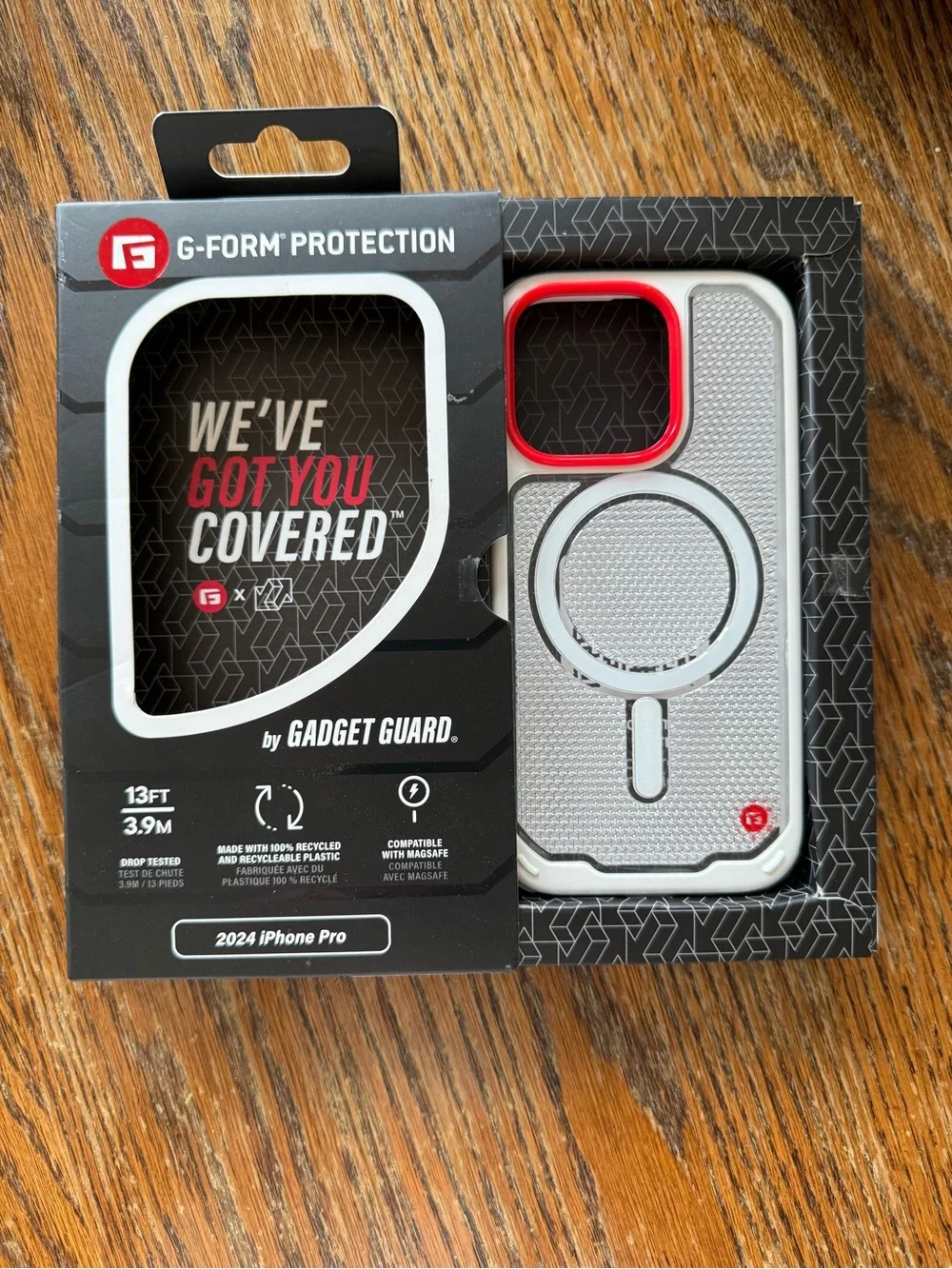 NIB iPhone 16 Pro G-Form Reflector Case with MagSafe in white